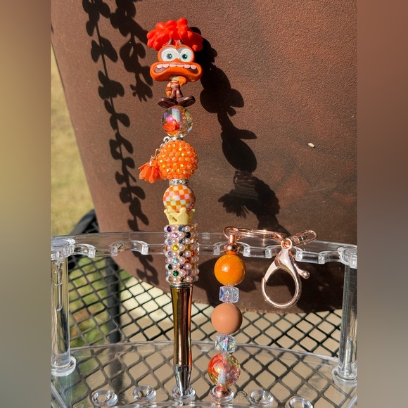 Disney Doorables twist pen with a matching key chain. Inside Out 2: ANXIETY - Picture 1 of 1